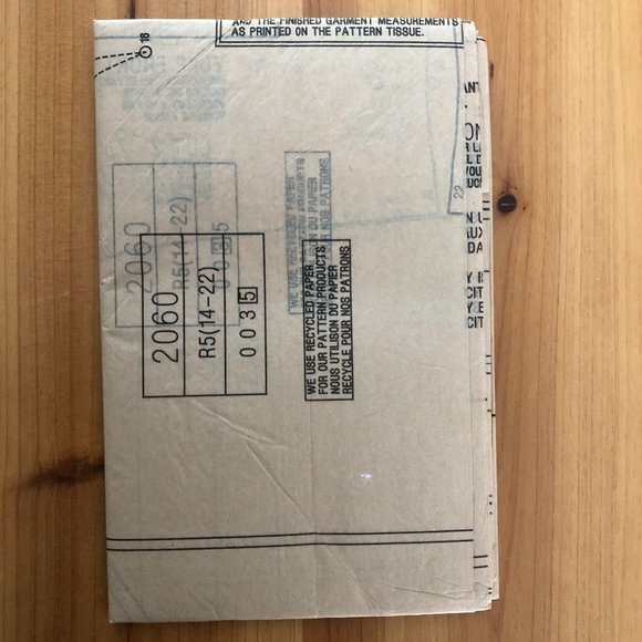 Simplicity Lisette Itinerary pattern sz 14-22 - Picture 3 of 3